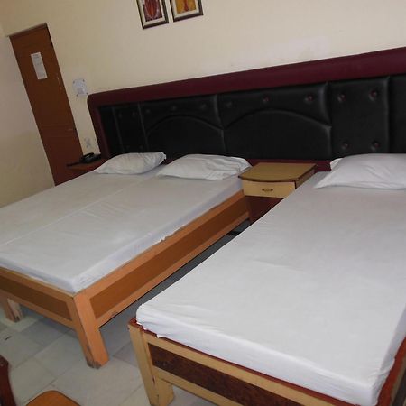 Hotel Taj Plaza, Vip Road, Agra Agra  Ngoại thất bức ảnh
