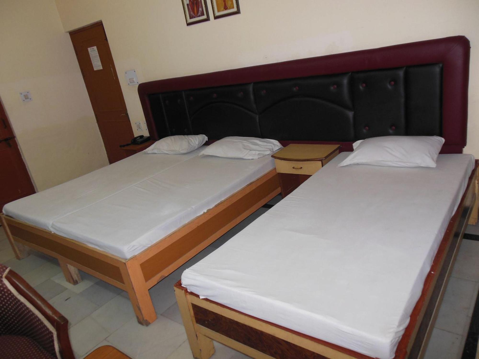 Hotel Taj Plaza, Vip Road, Agra Agra  Ngoại thất bức ảnh