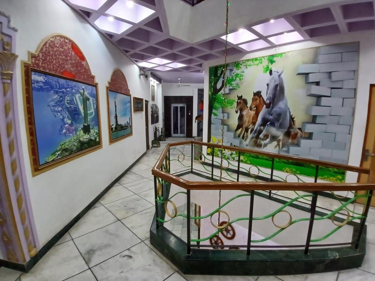 Hotel Taj Plaza, Vip Road, Agra Agra  Ngoại thất bức ảnh
