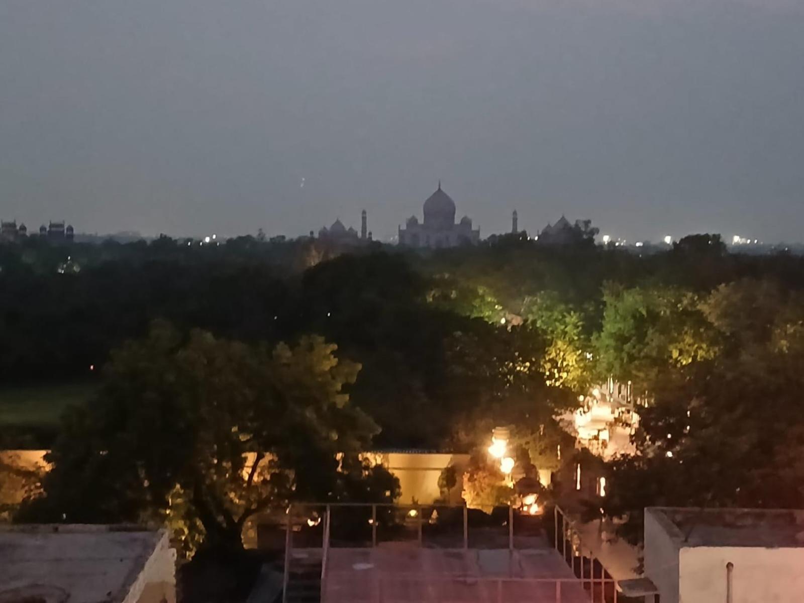 Hotel Taj Plaza, Vip Road, Agra Agra  Ngoại thất bức ảnh