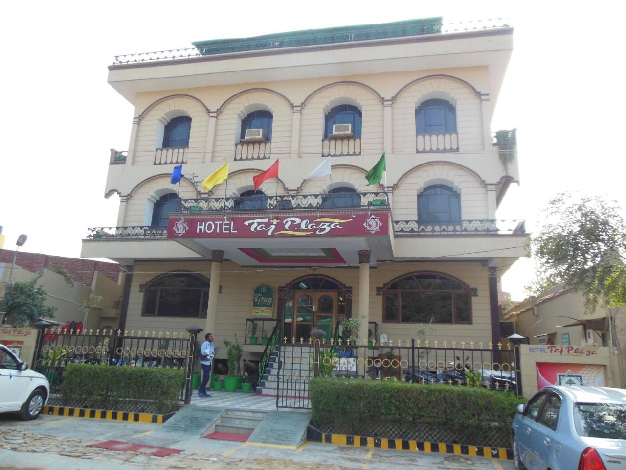 Hotel Taj Plaza, Vip Road, Agra Agra  Ngoại thất bức ảnh