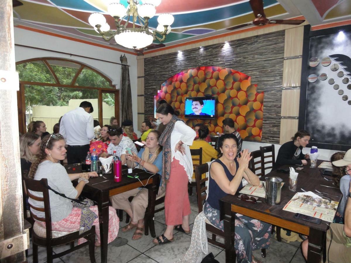 Hotel Taj Plaza, Vip Road, Agra Agra  Ngoại thất bức ảnh